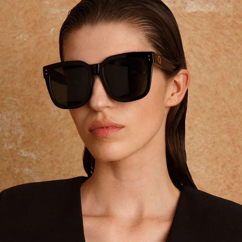 Freya, Black and Yellow Gold/Solid Grey Lenses