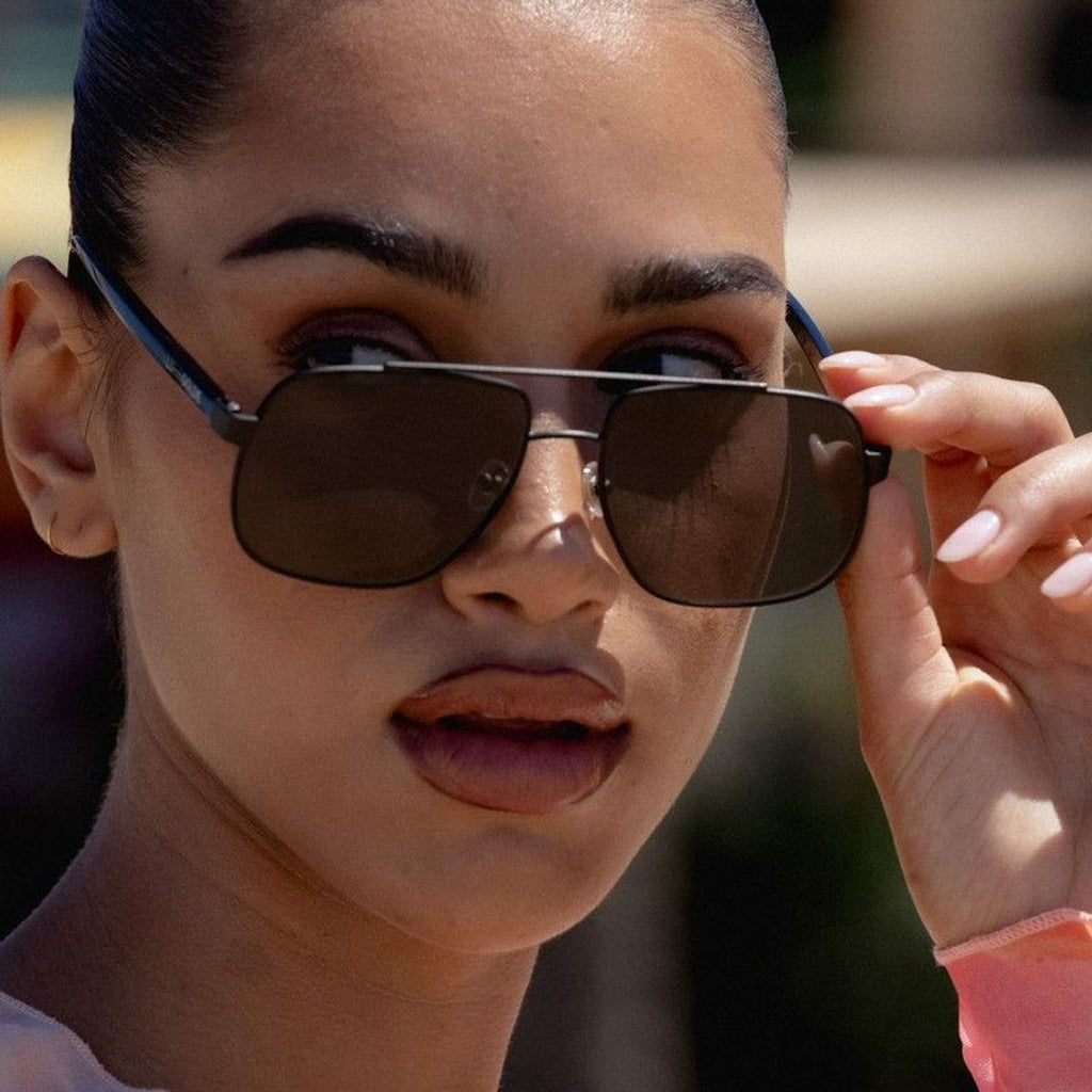 Amelia, Black/Dark Grey Lenses