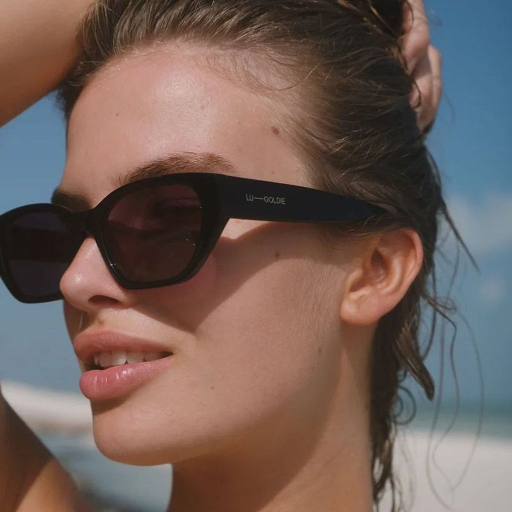 Esme, Black/Black Lenses
