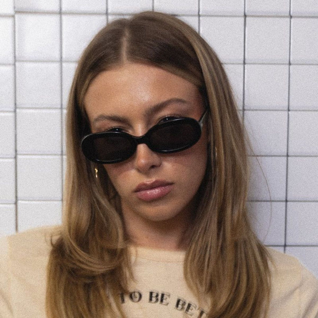 Cleo, Black/Grey Lenses