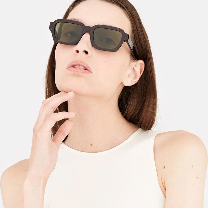 Caro, 3627/Green Lenses