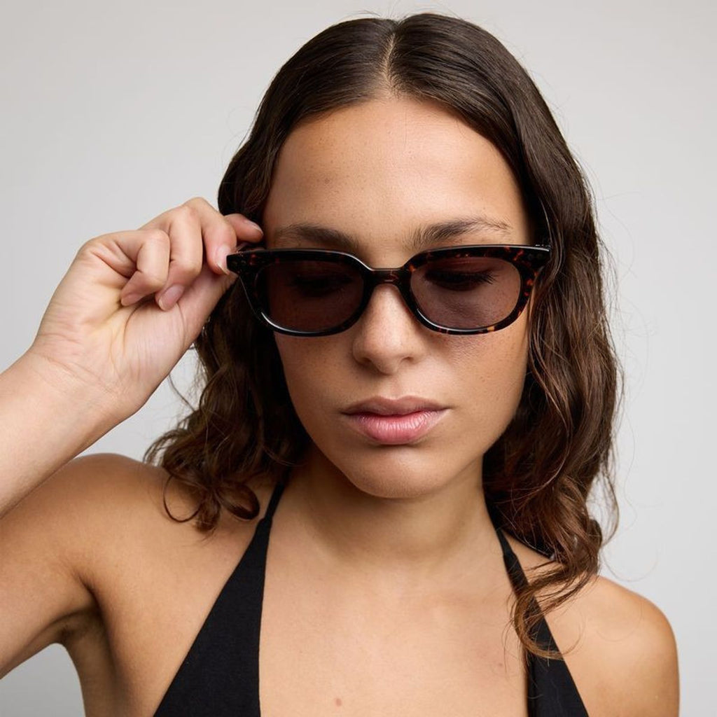 Bates, Wasp/Dune Brown Gradient Lenses