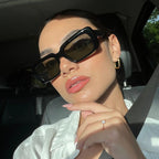 Elle, Black/Green Lenses