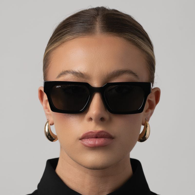 Roco, Black/Green Lenses