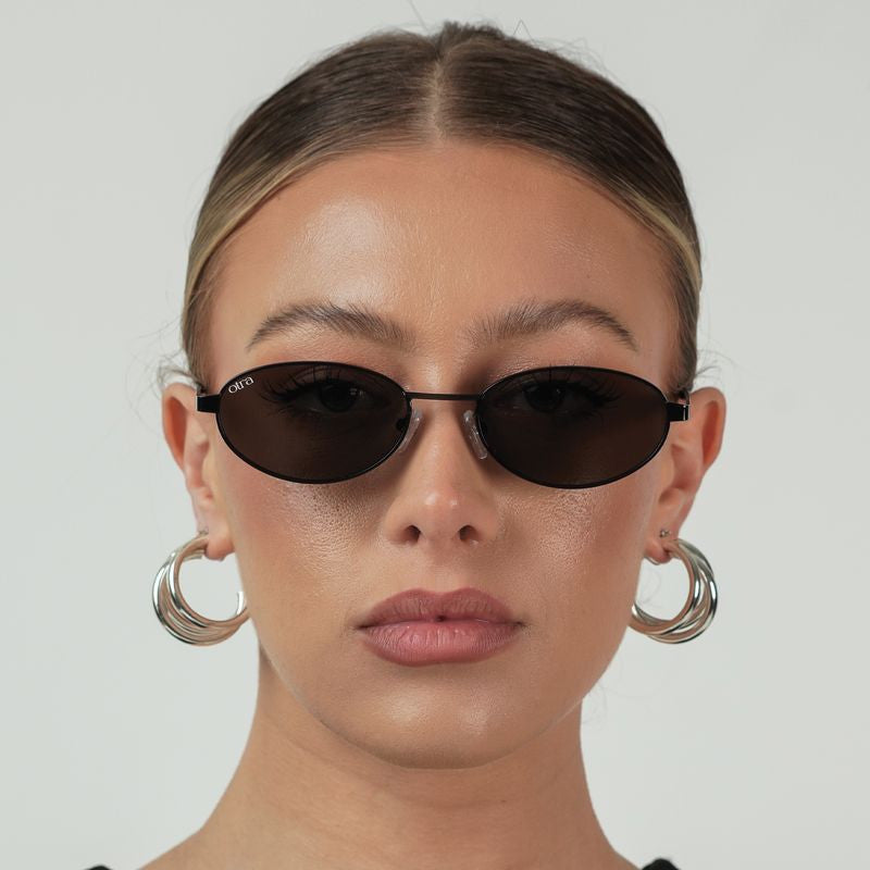 Rosie, Black/Smoke Lenses