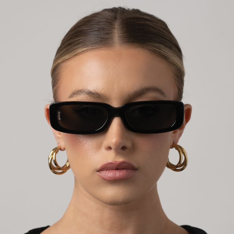 Sunny, Black/Smoke Lenses